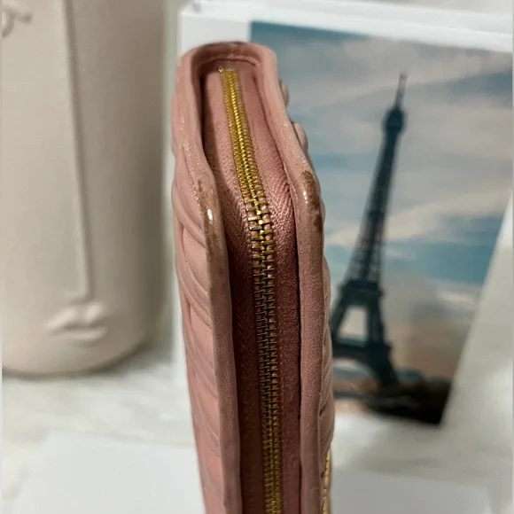 Miu Miu
Pink continental wallet - Picture 6 of 16